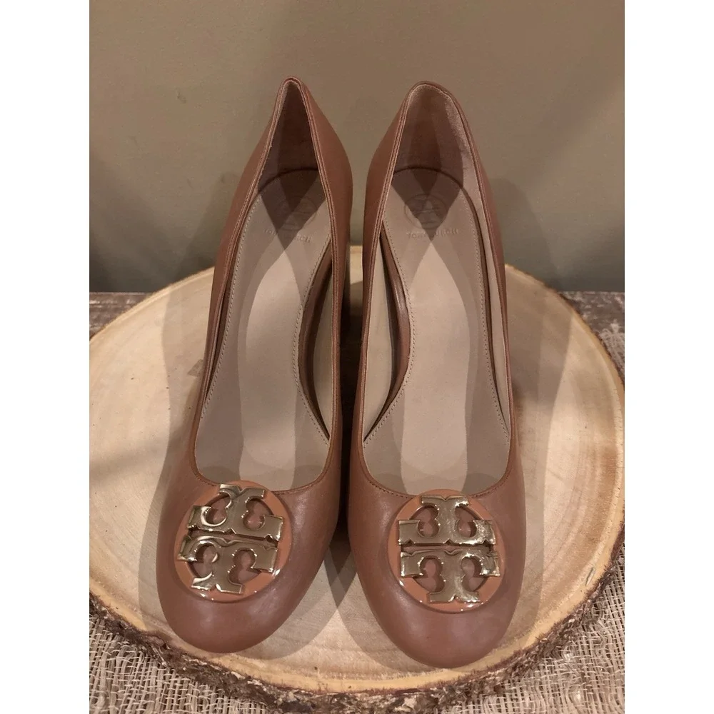 Tory Burch‎ Janey 85 MM Pump Royal Tan Leather 10.5 Block Heel Gold Logo